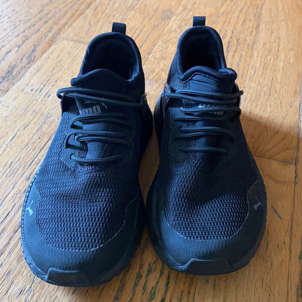 Boys puma slip on shoes